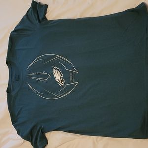 Eagles Dry Fit - Men's L - EUC